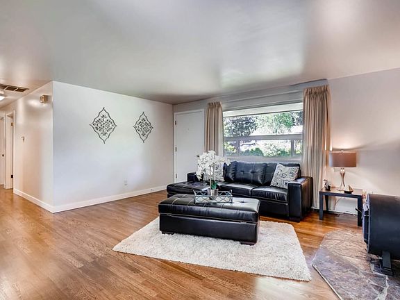 3rd image of 10305 NE 136th Pl