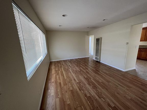 2nd image of 2204 Voorhees Ave APT 2
