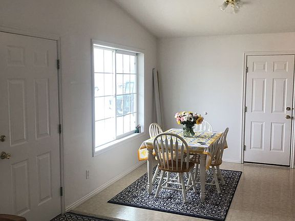 4th image of 216 Susan Dr