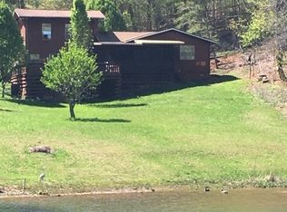 335 Trout Pond Cir, Murphy, NC 28906