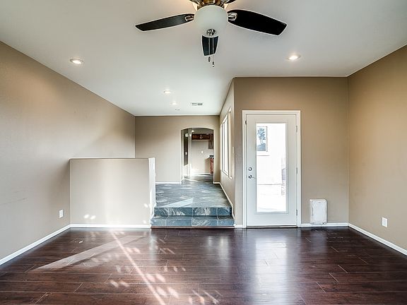3rd image of 6622 Topley Pike Ave