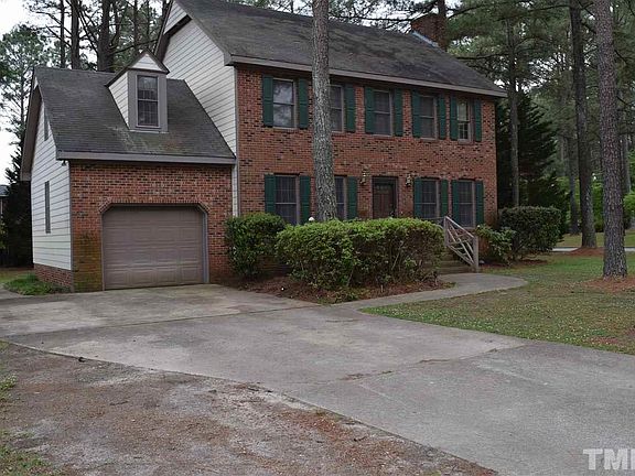 2nd image of 2 Sherwood Ct