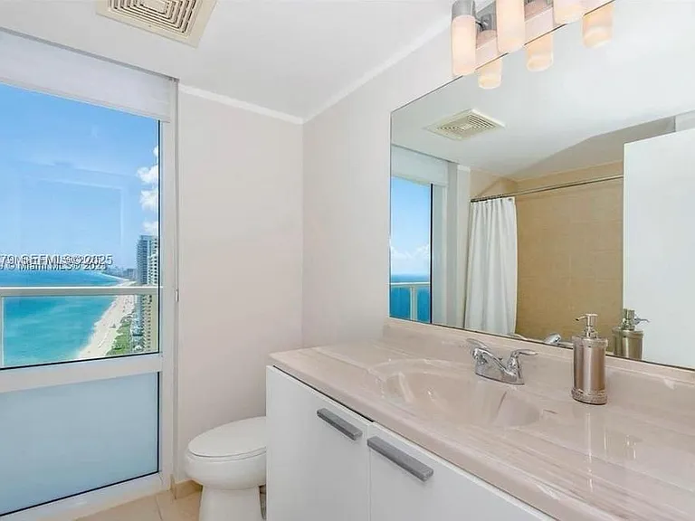 16699 Collins Ave #3902 — Photo 10