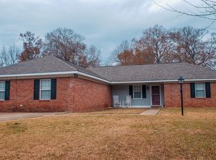 60014 Parkview Dr, Smithville, MS 38870