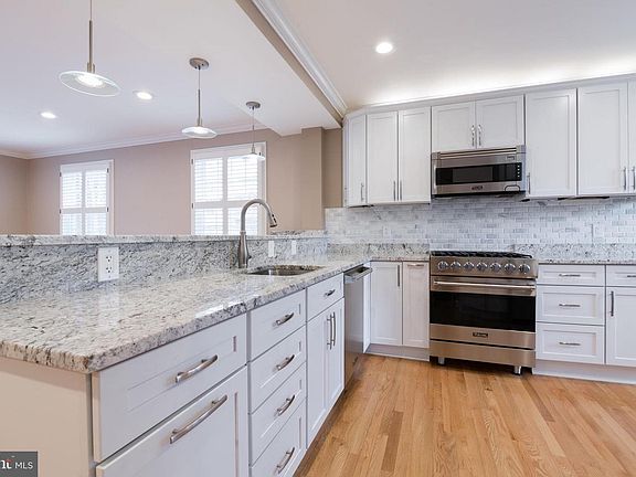 3rd image of 6306 Barrister Pl