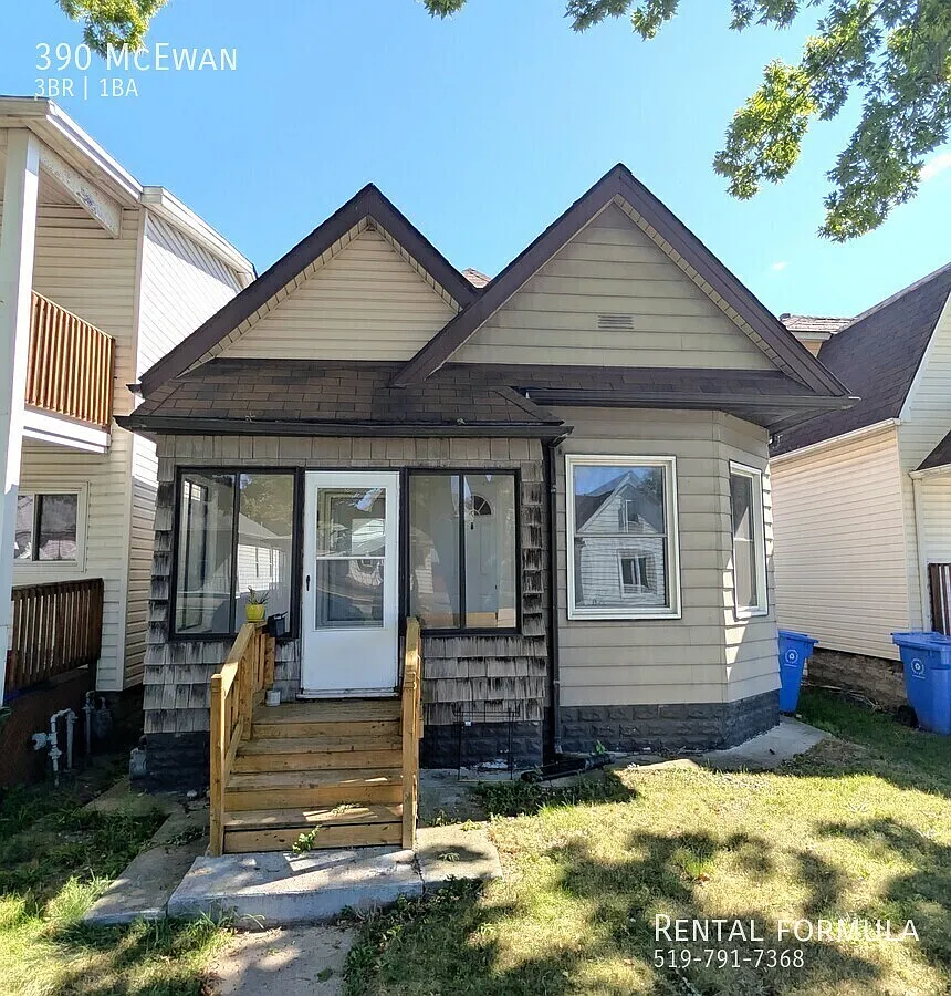 390 McEwan Ave — Photo 1