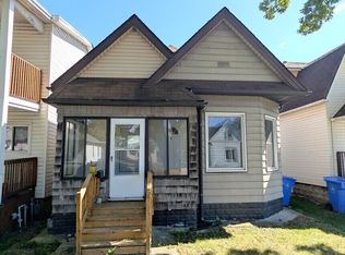 390 McEwan Ave, Windsor, ON N9B 2E6