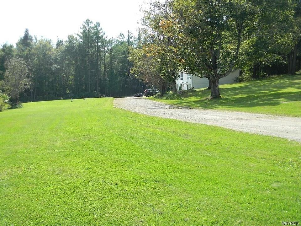 2nd image of 6056 Ashford Hollow Rd APT A