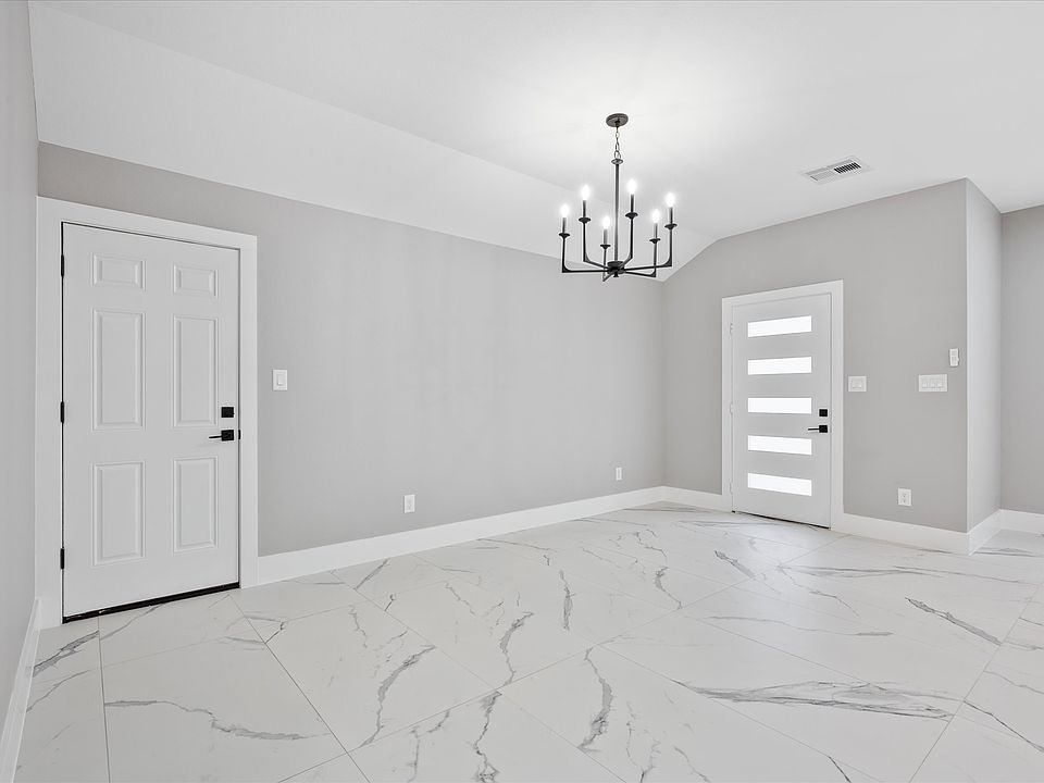 1st image of 9114 Everglade Dr #B