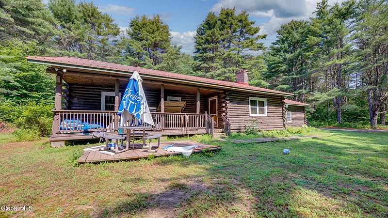 3rd image of 206 Capehorn Road