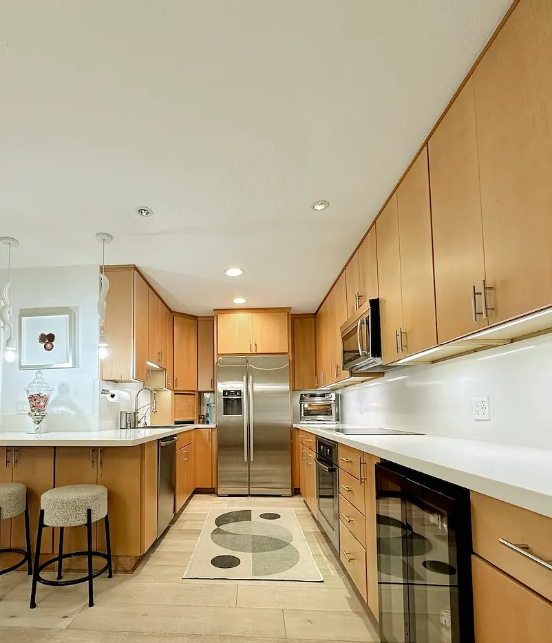 8601 Falmouth Ave — Photo 2
