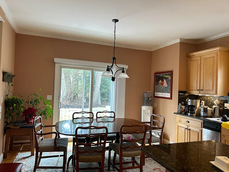 114 Jarvis Cir #114 — Photo 8