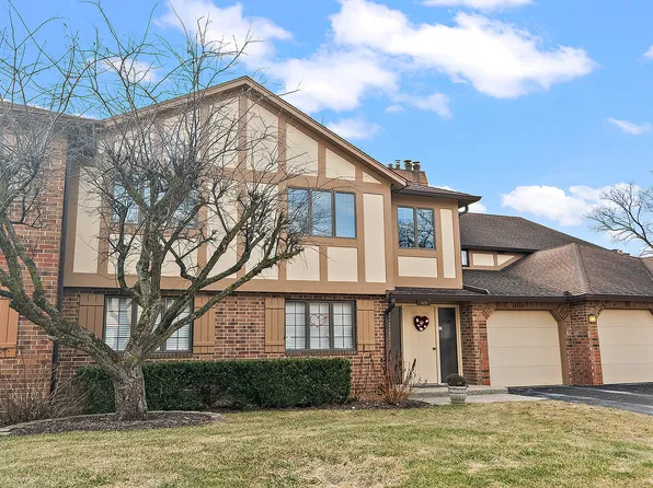 7633 W Arquilla Dr APT 2A, Palos Heights, IL 60463