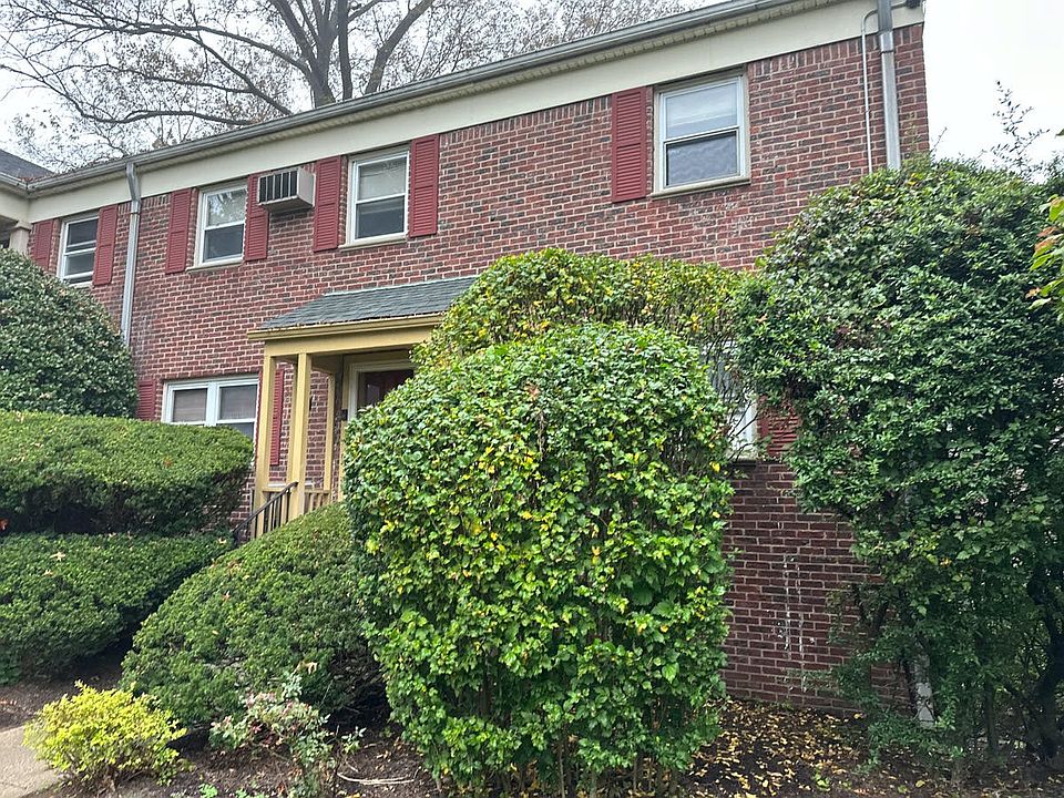 2nd image of 500 S Center St APT A14