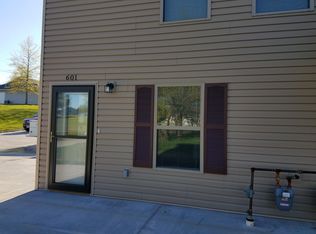 601 Jamestown Dr, Fulton, MO 65251