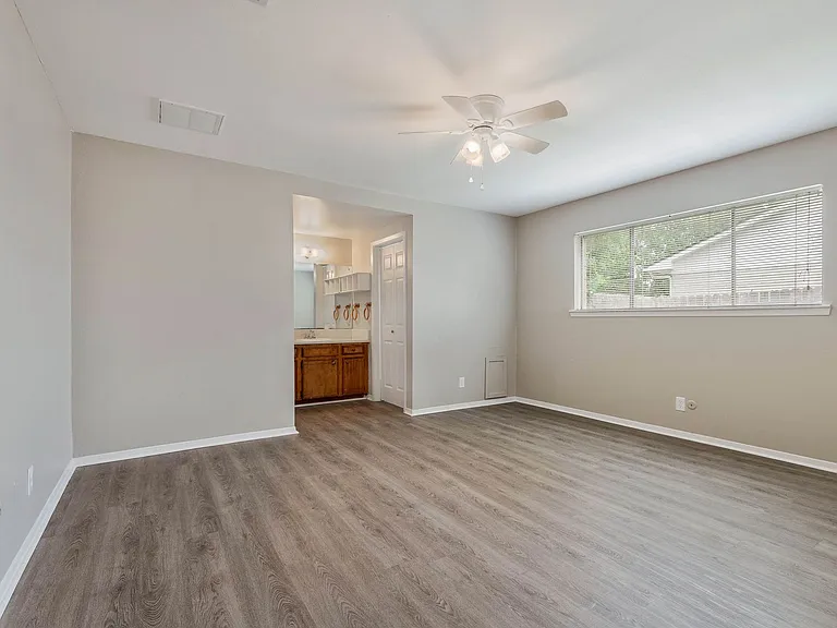 1210 Neal Pickett Dr — Photo 11