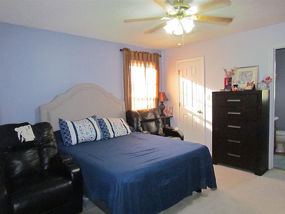 3rd image of 3259 S Senseney Cir