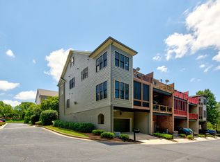 128 W Ridge Way, Roswell, GA 30076