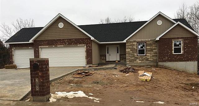 2nd image of 208 Longleaf Pine Dr
