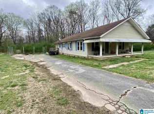 1605 Brookside Rd, Mount Olive, AL 35117