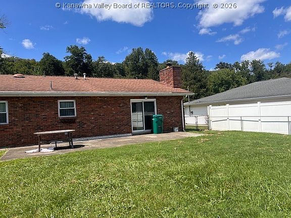 3rd image of 88 Riverbend Blvd