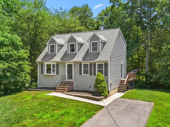 100 Cavalier Ave, Taunton, MA 02780