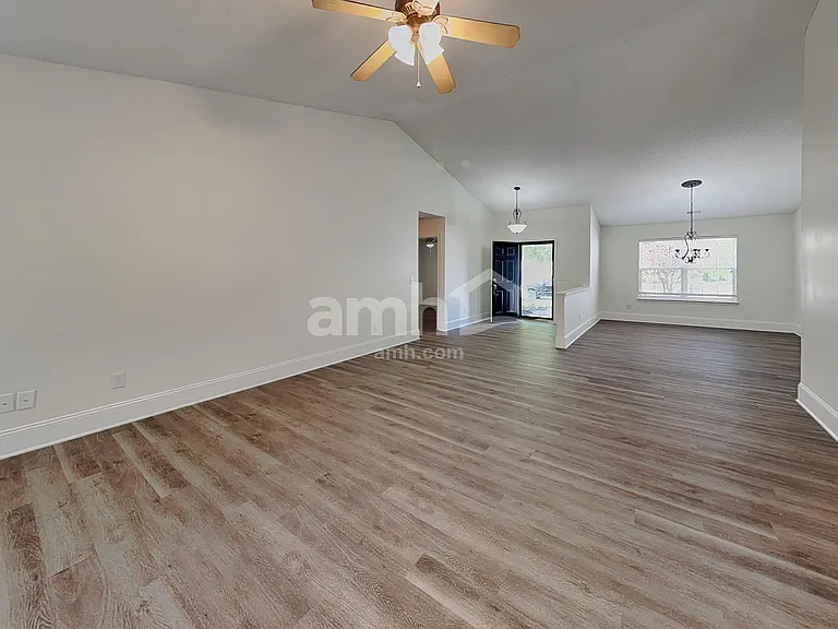 4008 Edgeview Dr — Photo 8