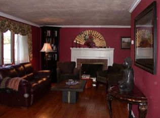 36 Sunset Blvd, Wethersfield, CT 06109