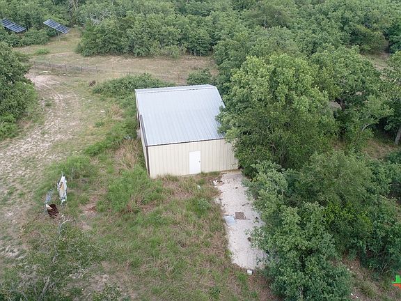 4th image of 231 Abigail Ln