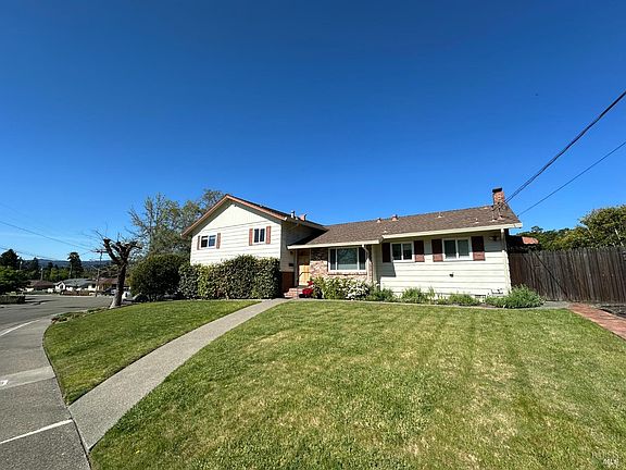 2nd image of 1441 Prentice Drive