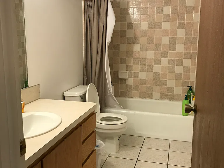 554 N 200 W — Photo 5