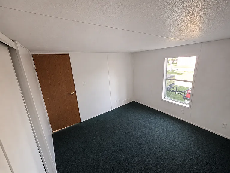 11226 Greenwood Rd — Photo 11