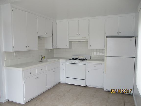 5th image of 725 Boulevard Ave APT A