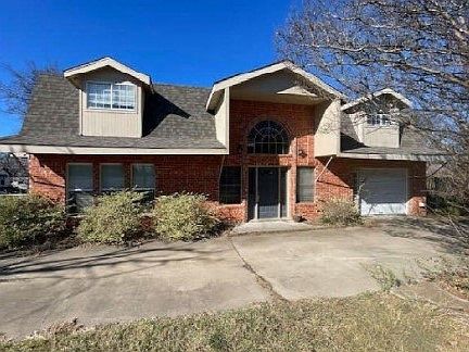 1st image of 312 S Mockingbird Ln