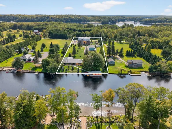 1082 Beaumont Farm Rd, Bracebridge, ON P1L 1X2