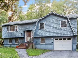77 Hunt Rd, Chelmsford, MA 01824