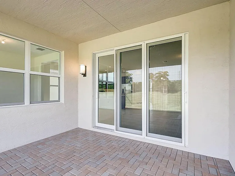 13549 SW Oceanus Blvd — Photo 27