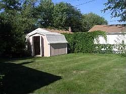 2nd image of 3291 Helen Ave