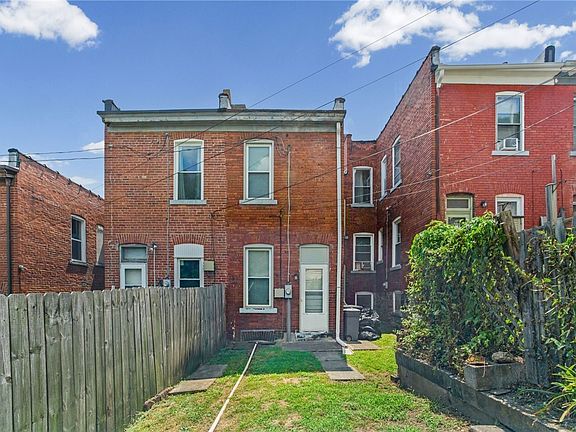 2nd image of 6723 Greenwood St