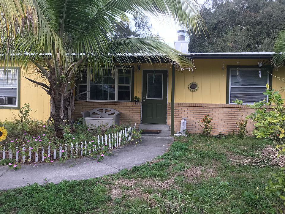 2nd image of 111 Palm Ave E