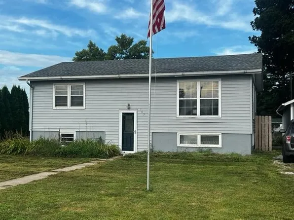 105 N Doane Ave, Kenesaw, NE 68956