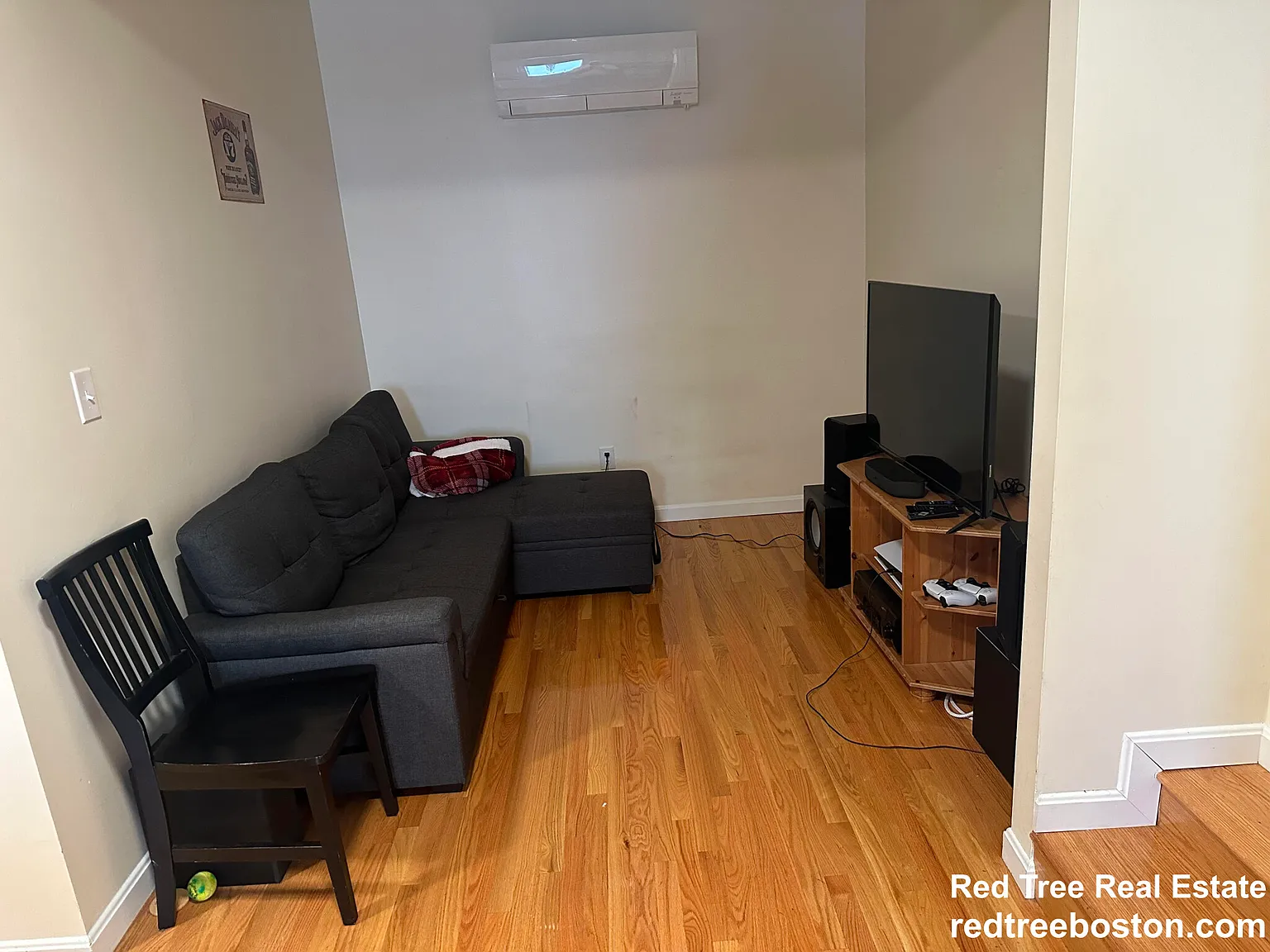 2 bed, 999 sqft, $3,500 — Photo 2