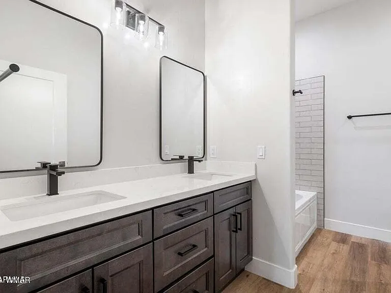 1400 W Navajo Ln #14 — Photo 10
