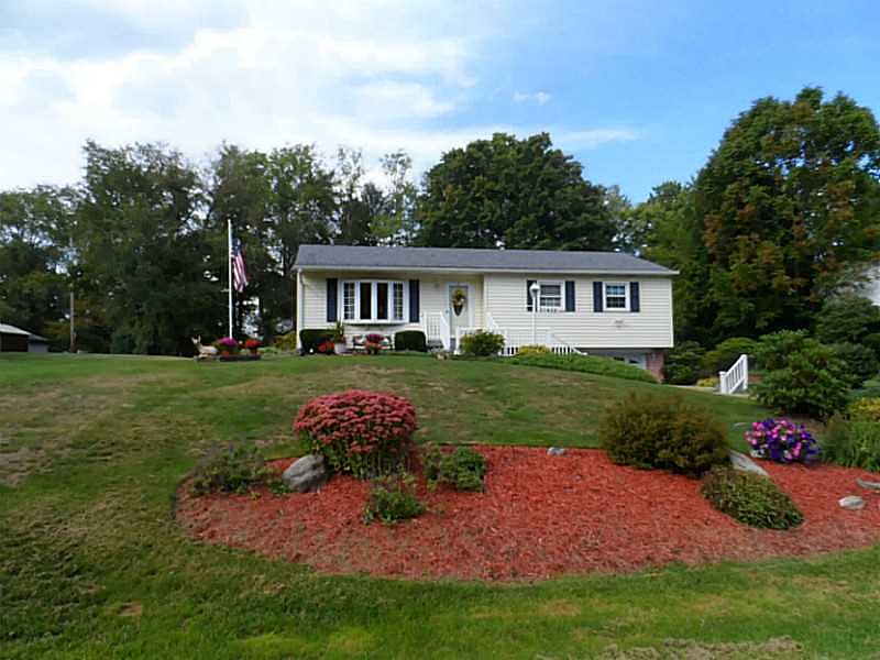 1st image of 21422 Beverly Dr