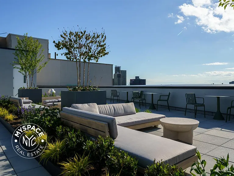 1499 Bedford Ave #4H — Photo 30