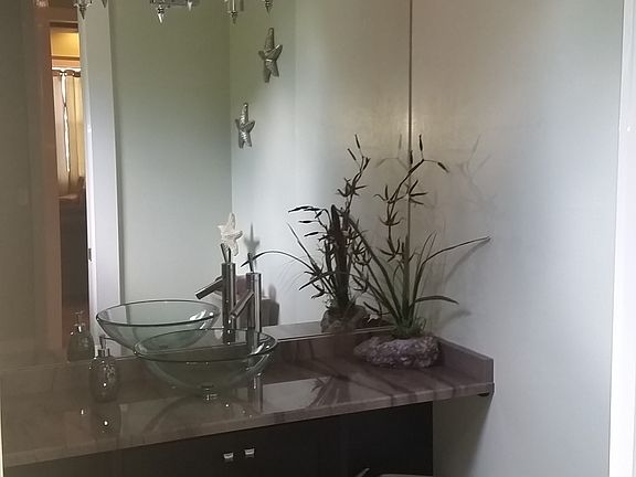 2nd image of 503 McGregor St