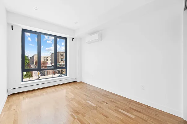 Rented by REAL New York | media 52