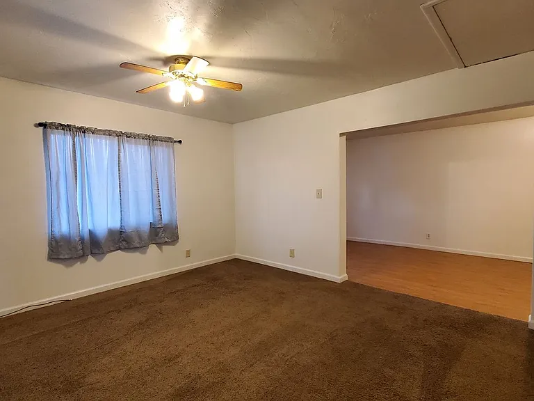 212 Grove St — Photo 5
