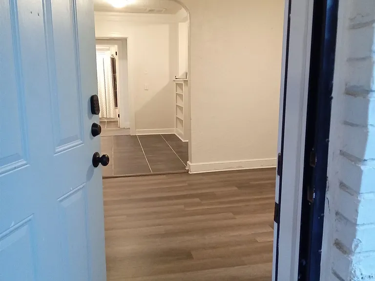 3514 Autumn Ave — Photo 2