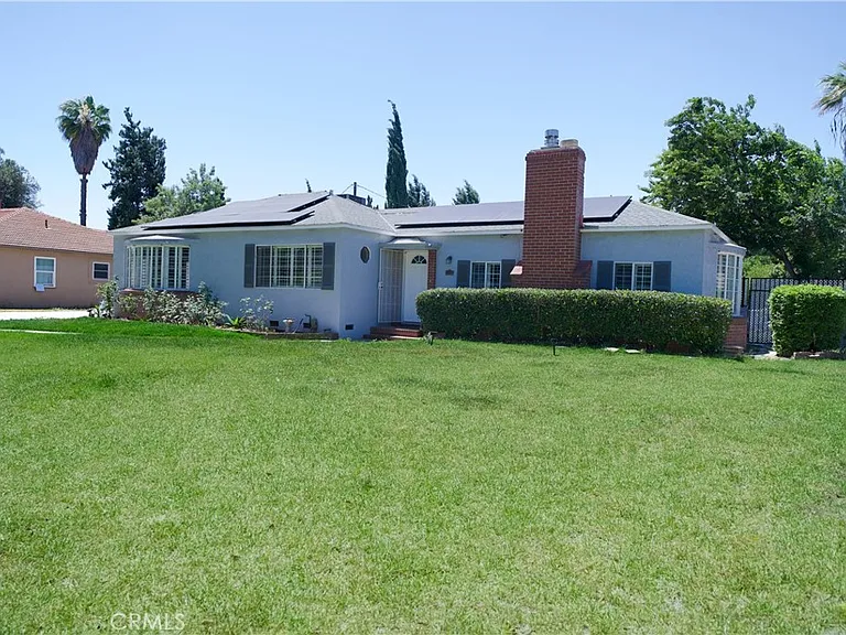 2770 Ladera Rd — Photo 2